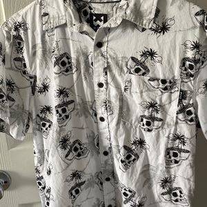 White skull button up shirt - mens medium